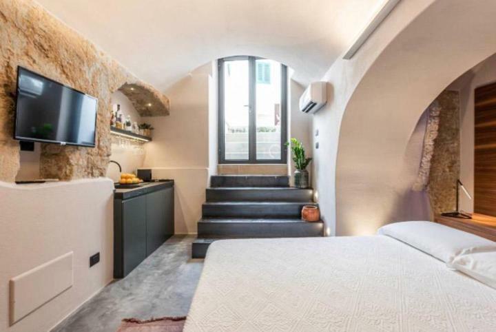 Borgo Albergo 35 Relax & Spa Monopoli Exterior photo